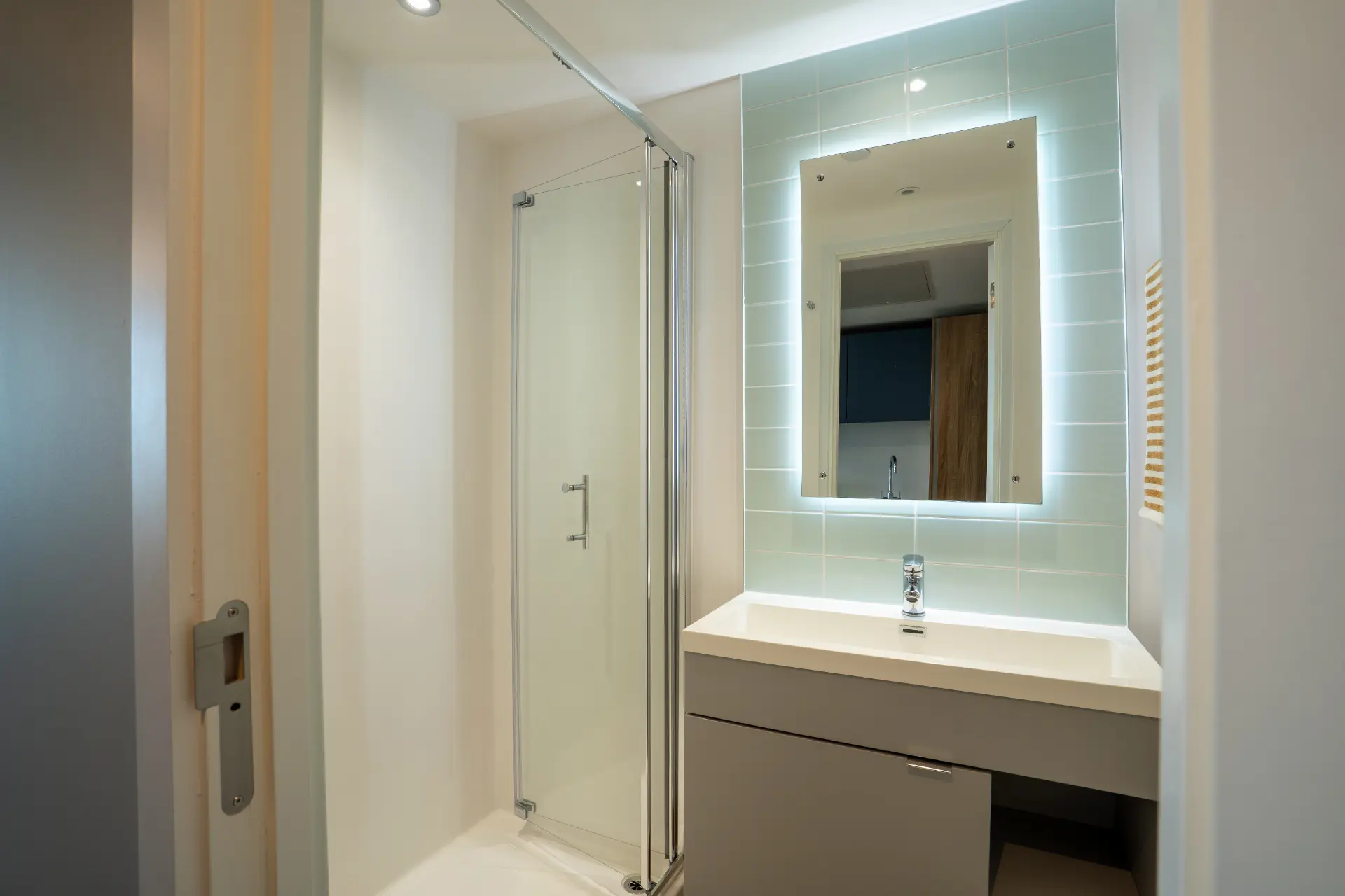 ironworks house en suite bathroom